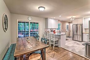 Sunroom, Fire Pit + Sauna: Lake Locust Village Gem