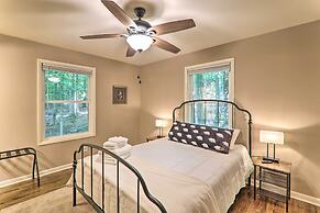 Sunroom, Fire Pit + Sauna: Lake Locust Village Gem