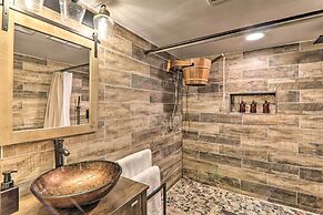 Sunroom, Fire Pit + Sauna: Lake Locust Village Gem