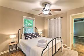 Sunroom, Fire Pit + Sauna: Lake Locust Village Gem