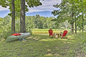 Wallkill Riverfront Retreat: Canoe & Relax!