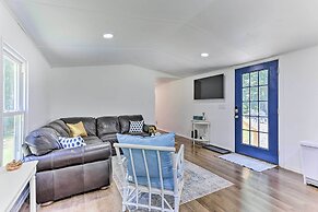 Wallkill Riverfront Retreat: Canoe & Relax!