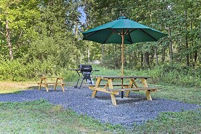 Wallkill Riverfront Retreat: Canoe & Relax!