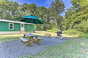 Wallkill Riverfront Retreat: Canoe & Relax!