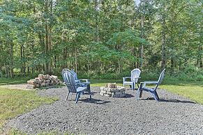 Wallkill Riverfront Retreat: Canoe & Relax!