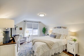 Family Home, 1 Block to Lake Michigan Beach!