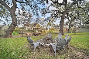 Dog-friendly Kingsland Rental on Lake Lbj!
