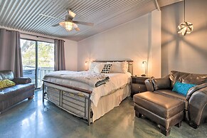 Dog-friendly Kingsland Rental on Lake Lbj!