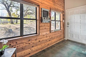 Dog-friendly Kingsland Rental on Lake Lbj!