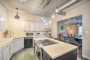 Dog-friendly Kingsland Rental on Lake Lbj!