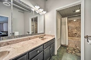 Dog-friendly Kingsland Rental on Lake Lbj!