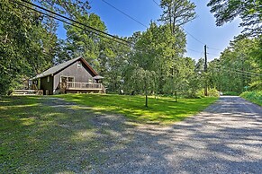 Deck & Gas Grill: Modern East Stroudsburg Home!