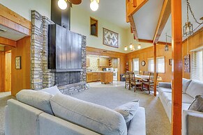 Rogers Cabin w/ Direct Access to Beaver Lake!