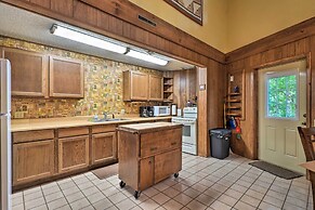 Rogers Cabin w/ Direct Access to Beaver Lake!