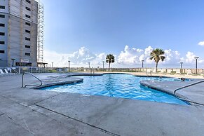 Relaxing Gulf Shores Condo w/ Beach-view Balcony