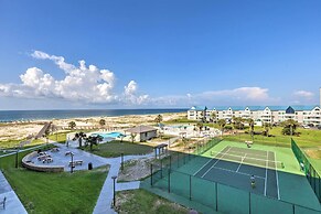 Relaxing Gulf Shores Condo w/ Beach-view Balcony