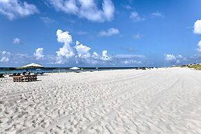 Relaxing Gulf Shores Condo w/ Beach-view Balcony