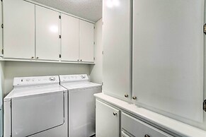 < 2 Mi to Lake Coronado: Apt w/ Grill!