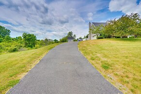 Expansive Upstate Home w/ Home Theater!