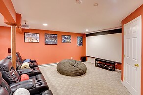 Expansive Upstate Home w/ Home Theater!