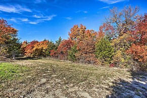 Deck, Grill & Yard: Pet-friendly Van Alstyne Gem!