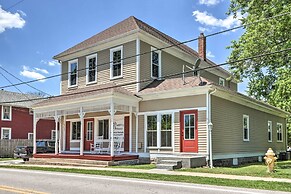 The Ruebling House Cozy Defiance Apartment!