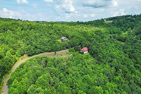 Warm & Cozy Cabin w/ Deck on Top of the Blue Ridge