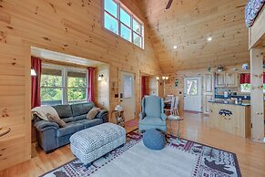 Warm & Cozy Cabin w/ Deck on Top of the Blue Ridge