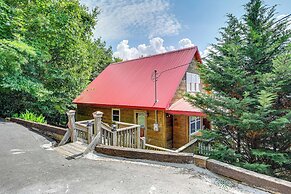 Warm & Cozy Cabin w/ Deck on Top of the Blue Ridge
