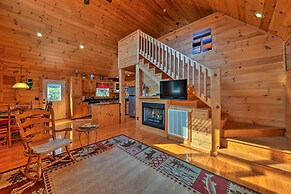 Warm & Cozy Cabin w/ Deck on Top of the Blue Ridge