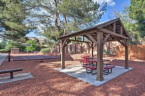 Sunny Sedona Condo w/ Resort Pool & Grill Access!