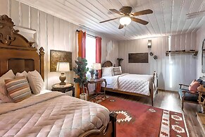 Pet-friendly Clovis Home: Yard, Pergola & Hot Tub