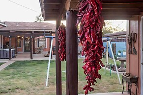 Pet-friendly Clovis Home: Yard, Pergola & Hot Tub