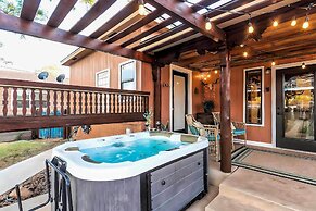 Pet-friendly Clovis Home: Yard, Pergola & Hot Tub