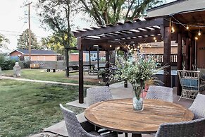 Pet-friendly Clovis Home: Yard, Pergola & Hot Tub