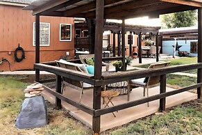 Pet-friendly Clovis Home: Yard, Pergola & Hot Tub