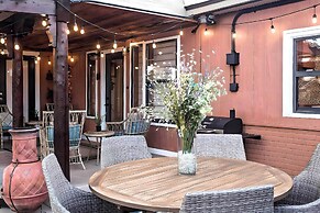 Pet-friendly Clovis Home: Yard, Pergola & Hot Tub