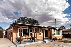 Pet-friendly Clovis Home: Yard, Pergola & Hot Tub