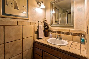Pet-friendly Clovis Home: Yard, Pergola & Hot Tub