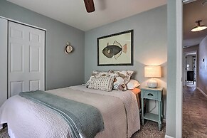 Lakefront Missouri Condo w/ Pool Access & Balcony