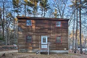 Lakeview Forest Cabin w/ Deck < 1/2 Mile to Beach!