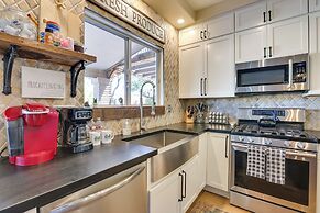 Outdoor Kitchen & Pool: Cave Creek Getaway