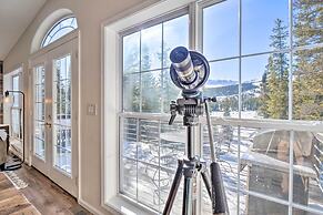 Nomad Haus w/ Mtn Views & Deck - 25 Mi to Breck!