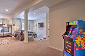 Nomad Haus w/ Mtn Views & Deck - 25 Mi to Breck!