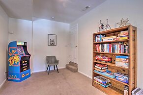 Nomad Haus w/ Mtn Views & Deck - 25 Mi to Breck!