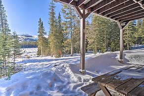 Nomad Haus w/ Mtn Views & Deck - 25 Mi to Breck!