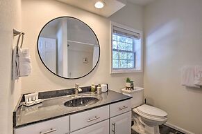 Nomad Haus w/ Mtn Views & Deck - 25 Mi to Breck!