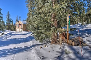 Nomad Haus w/ Mtn Views & Deck - 25 Mi to Breck!