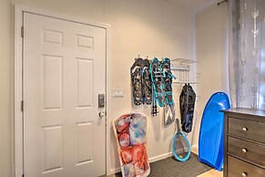 Nomad Haus w/ Mtn Views & Deck - 25 Mi to Breck!