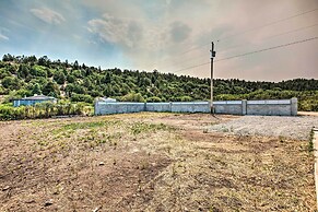 Peaceful Vadito Family Home Near Taos Valley!